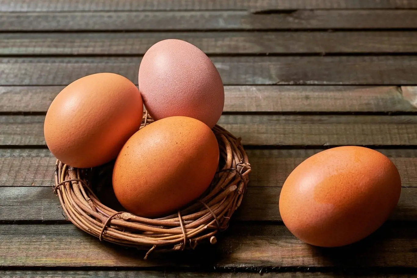 Jak uvařit míchané vejce bez toho, aniž byste museli rozklepávat skořápku