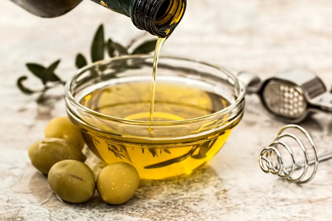 Olivový olej je známý protizánětlivými účinky.