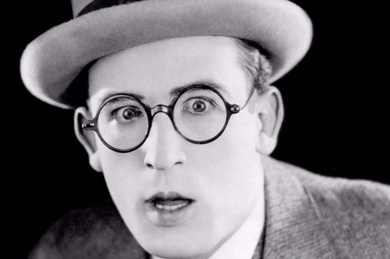 Harold Lloyd chtěl, aby jeho snímky nejen hýřily gagy, ale také ukazovaly charaktery hlavních postav
