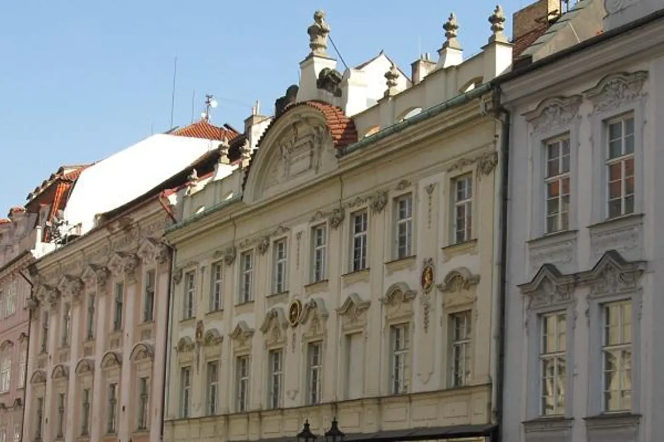 Palác Hrobčických a Wimmerova - perex
