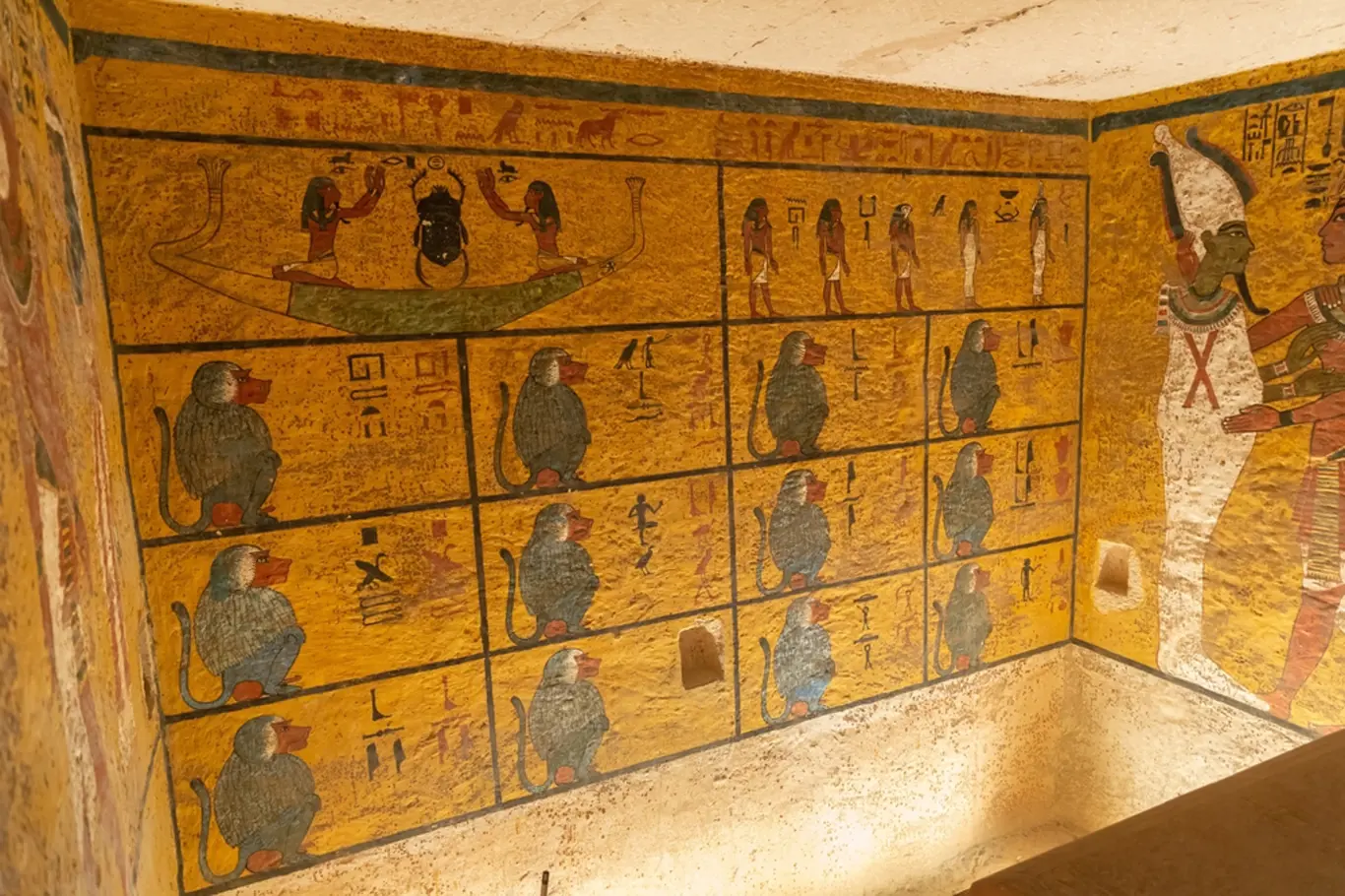 Pohřební komora krále Tutanchamona v Údolí králů v Egyptě