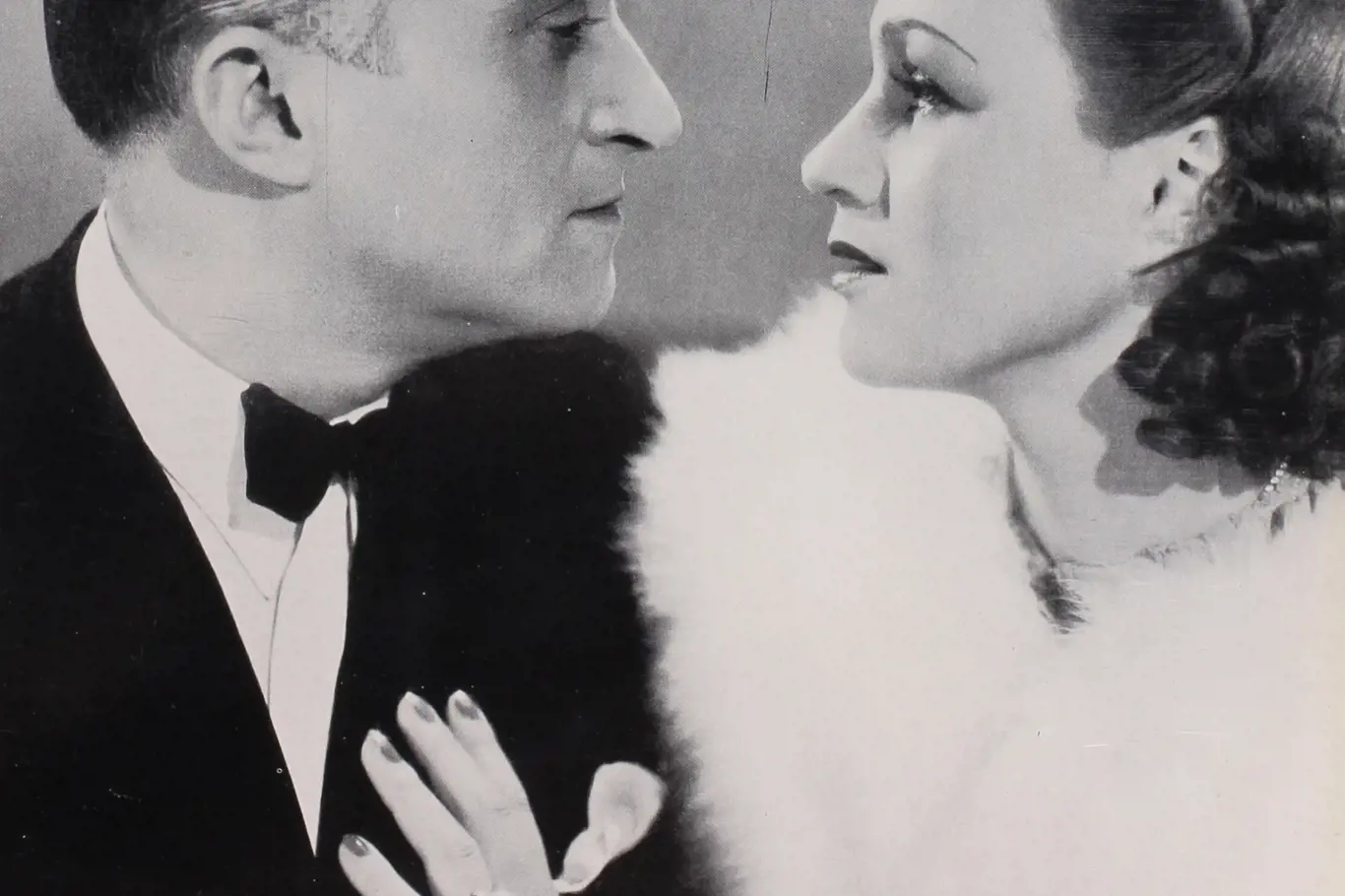 Oldřich Nový a Adina Mandlová na reklamní fotografii filmu Kristian (1939) režiséra Martina Friče.