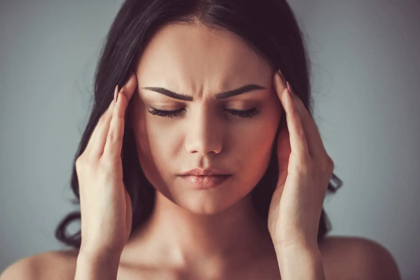 Příčinu bolesti hlavy často nerozeznáme.