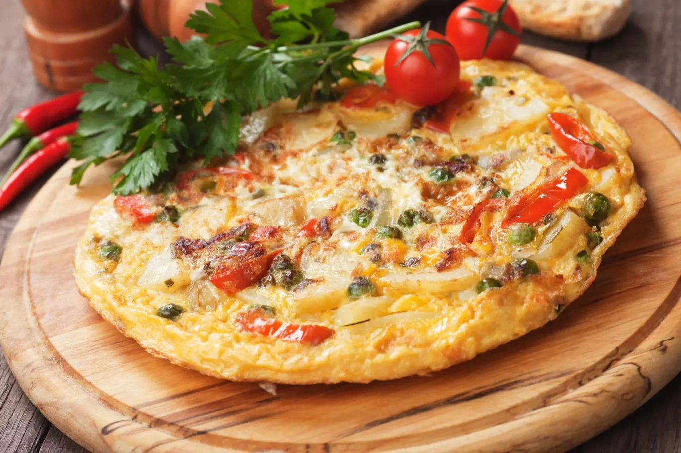 Staré rohlíky nevyhazujte. Udělejte z nich fantastickou rychlou omeletu.