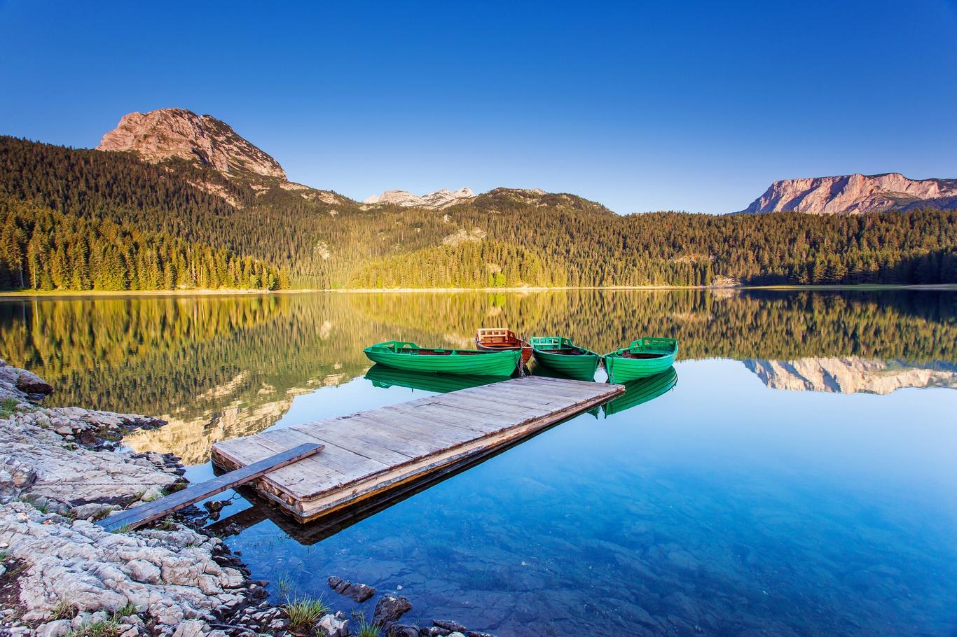 Největší jezero Balkánu, jeden z posledních pralesů Evropy a 5 národních parků. Byli jste v Montenegru?