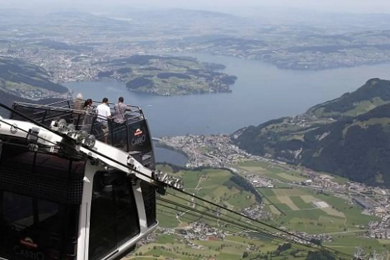 Švýcarský Alpy: Jízda lanovkou je adrenalinový zážitek
