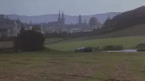 Atentát na louce s panoramatem Hradčan ve filmu Hitler's SS – Portrait in Evil (1985) Atentát na louce s panoramatem Hradčan ve filmu Hitler's SS – Portrait in Evil (1985)
