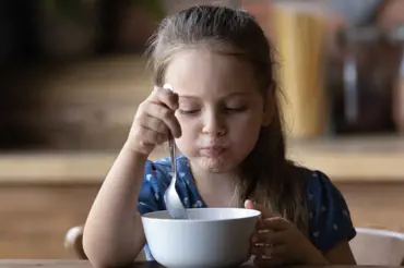 Z praxe výživové poradkyně: Rodiče zapomínají, že jídlo dětí je jejich starost