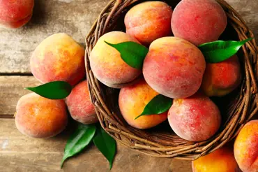 Přezrálé broskve a meruňky: 4 skvělé jednoduché věci, které s nimi můžete udělat