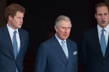 Rozbité vztahy Harryho a prince Charlese: Otec synovi nehodlá odpustit