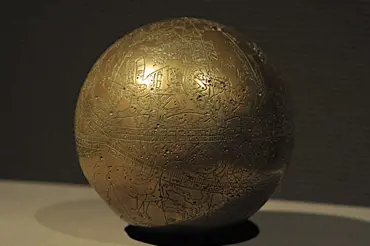 Nebeské koule z Mughalské říše šokovaly vědce. Z technického hlediska je není možné vyrobit