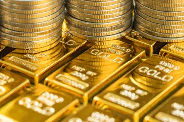 Zedníci našli zlatý poklad za 21 miliónů Kč a ukradli ho. Byla to největší chyba jejich života