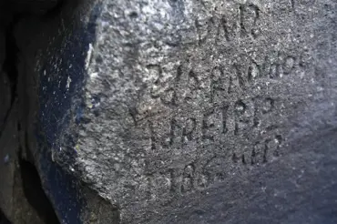 Vědci našli 230 let starý záhadný vzkaz a nedokázali s ním hnout. Rozluštil ho až karikaturista