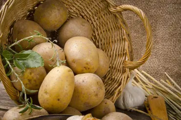 Tesco prozradilo neobvyklý tip, jak skladovat brambory: Vydrží díky tomu čerstvé až půl roku