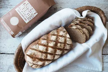 Světový den chleba – pečte chleba a vyhrajte mouku Pernerku