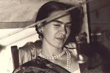 Malířka Frida Kahlo: Měla knír, srostlé obočí a kulhala, přesto ji muži milovali