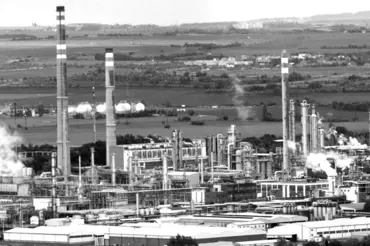 Blíží se konec rafinerií v Česku?