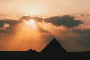 Obří pyramida v Austrálii rozhádala vědecký svět. Její existence nedává smysl
