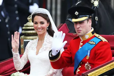 KVÍZ: Britská královská rodina. Jak dobře znáte její členy, jejich lásky, skandály i zvyklosti?