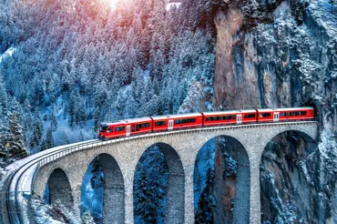 Nejkrásnější cesty vlakem po Evropě: Vzhůru za dobrodružstvím k fjordu! Uchvátí i Bradavický expres