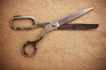 Jak nabrousit tupé nůžky: Nejúčinnější domácí triky