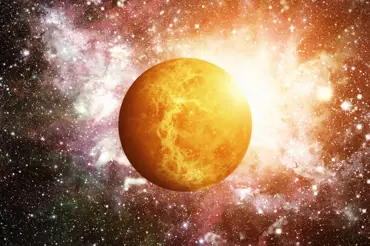 Šokující objev: Vědci zachytili znaky života ve smrtící atmosféře Venuše