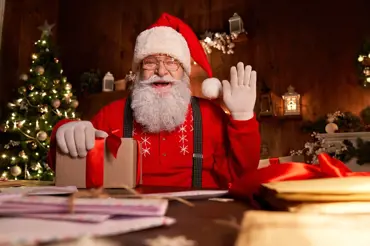 25 zajímavostí o Vánocích: Kdo nosí dárky v Itálii a kdo nesměl péct vánočku