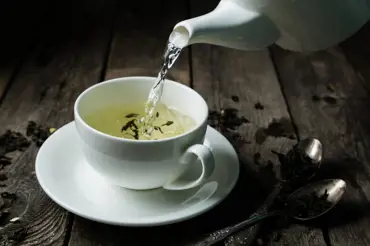 Tento čaj považují Číňané za zázrak. Proč byste ho měli pít právě teď v zimě?