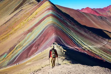 Video dne: Duhové hory v Andách jsou ,,must-see" na vašem peruánském bucket listu