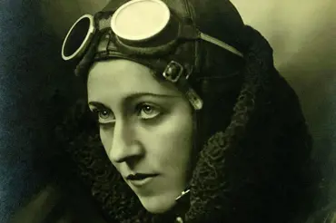 Amy Johnsonová: Letecká průkopnice nešťastně zahynula před 80 lety ve vlnách