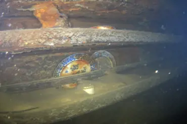 Video: Vědcům se podařilo natočit děsivý vrak lodi Franklinovy výpravy. Vše je zmrzlé a neporušené
