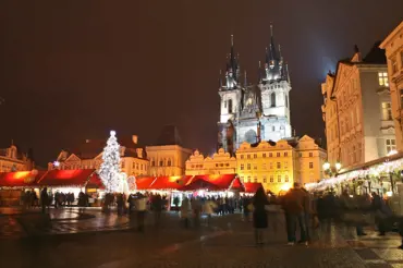 Ochutnejte svařák na nejkrásnějších vánočních trzích v Česku!