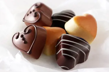 Vědci odhalili, kolik čokolády denně chrání před infarktem