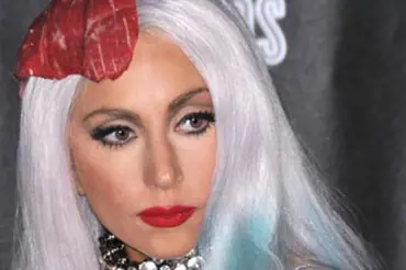 Lady Gaga šokovala na cenách MTV