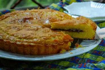 RECEPT: Jednoduchý máslový koláč podle francouzského receptu. Zkuste Gâteau breton!