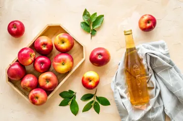 Neutrácejte zbytečně: Jablečný ocet si snadno vyrobíte z vlastních jablíček