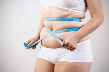 Břicho‌ ‌můžete‌ ‌zhubnout‌ ‌i‌ ‌v‌ ‌padesáti!‌ ‌Co musíte změnit, aby to vyšlo?