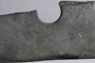 Vědci nalezli 5000 let starou sekyru. Pokud je na ní to, co si myslí, nález přepíše dějiny