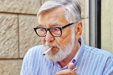 Jiří Bartoška přestal takřka po šedesáti letech kouřit. Jak se mu to povedlo?