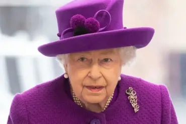 Velké trápení královny Alžběty II.: Vyřeší ho princ Harry a Meghan?