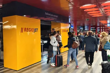 RegioJet otevřel nový salonek pro cestující na Hlavním nádraží v Praze. Služby jsou v ceně jízdenky
