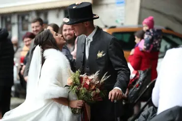 Jakub Vágner a jeho těhotná manželka na vlastní svatbě: Je příliš pozdě říci ne