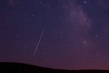 V noci na neděli vyvrcholí meteorický roj Perseid