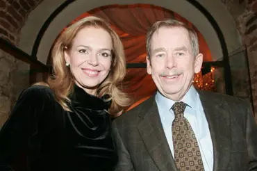 Václav Havel a ženy: Které slavné milenky prošly náručí bývalého prezidenta?
