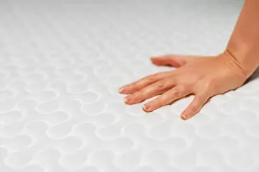 Odborník na matrace prozradil nejlepší způsob, jak je čistit, aby v nich nebyli žádní roztoči
