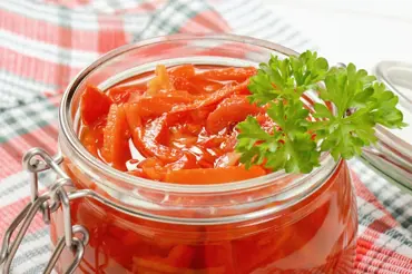 Jak naložit papriky: Recept mojí babičky nic nepřekoná