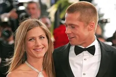 Jennifer Aniston konec vztahu s Bradem Pittem nezvládala. Musela na terapii