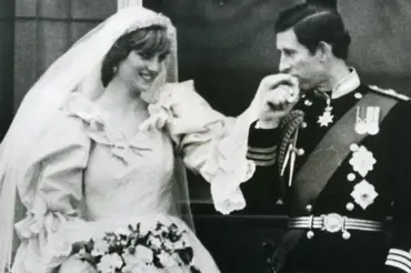 Princezna Diana byla v den svatby nešťastná: Charles jí svěřil kruté tajemství