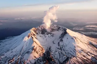 Jak vypadal největší sesuv půdy v historii: Výbuch sopky v Mount St.Helens