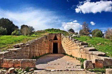 Atreova pokladnice: Prohlédněte si zázrak starověku, geniální prostor z vrstvených kruhů